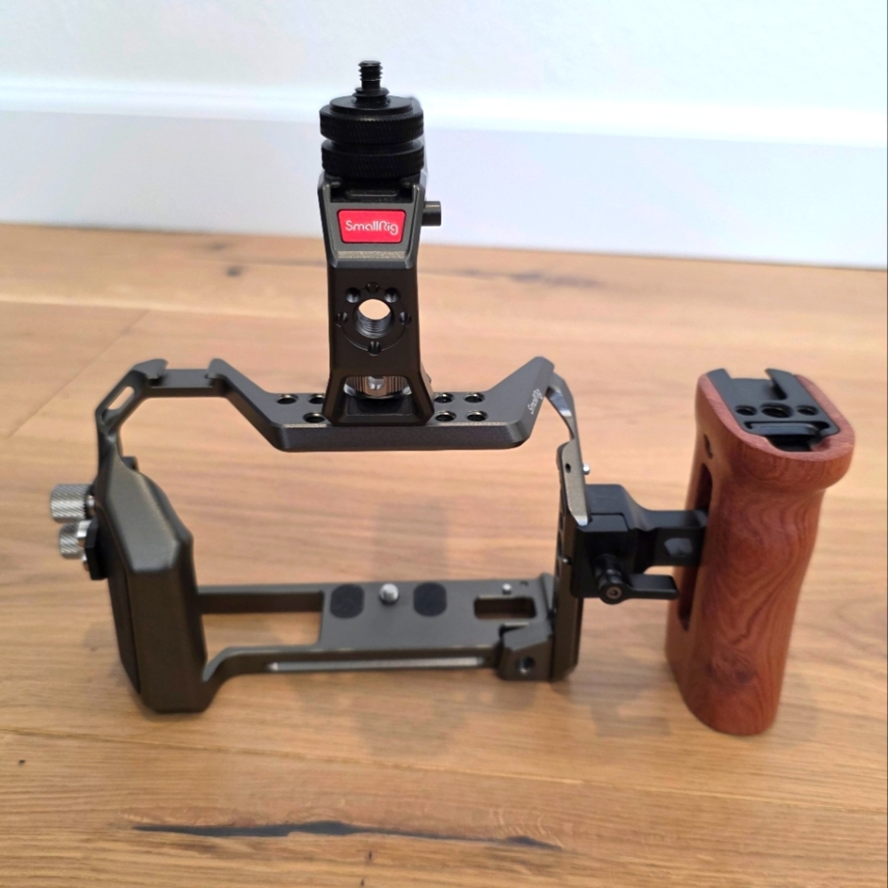 SmallRig Black and Brown Camera Cage for Fujifilm XT-4